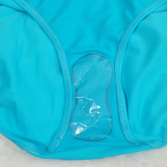 Wings mix & match blue bottom swim wear. Siz XL - Picture 6 of 8